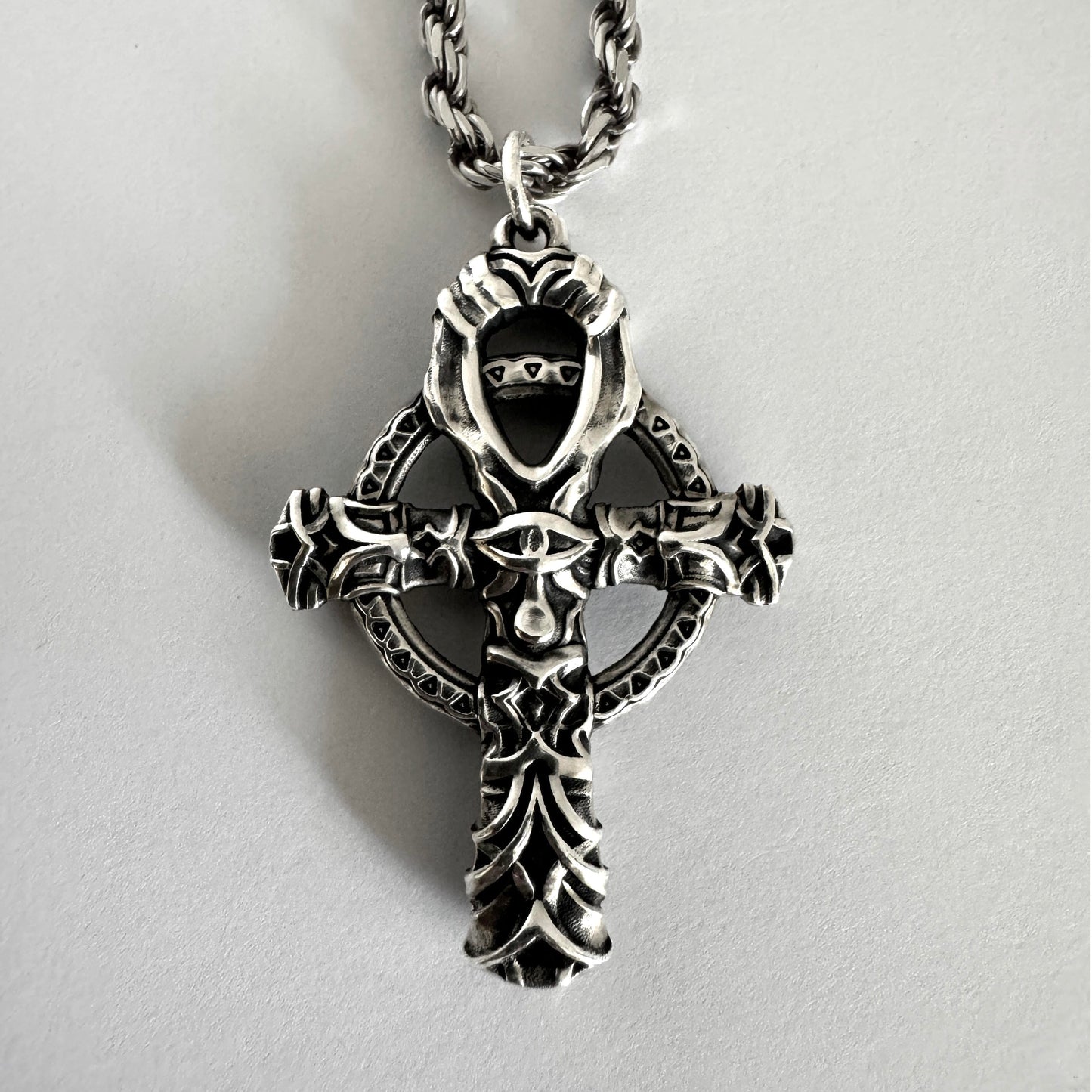 Radiant Ankh