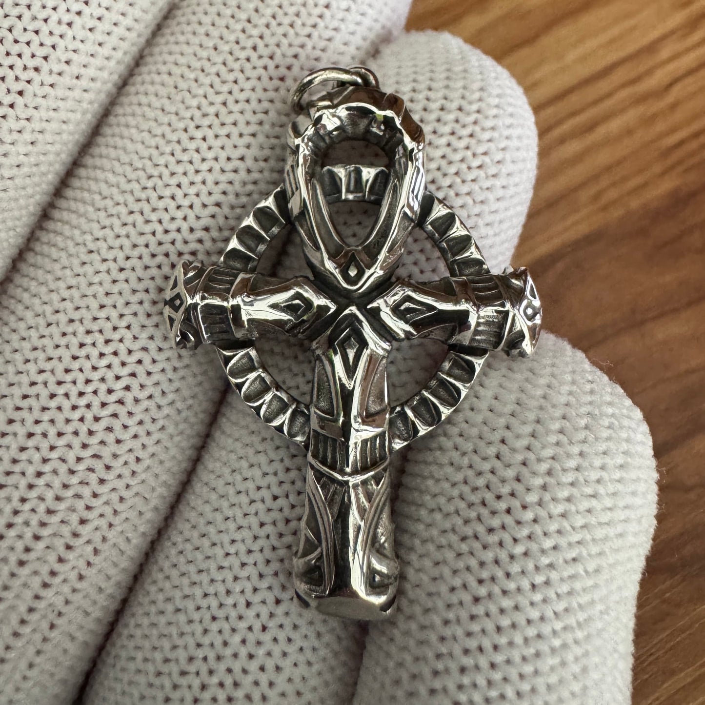 Radiant Ankh (Minimal Flaws)