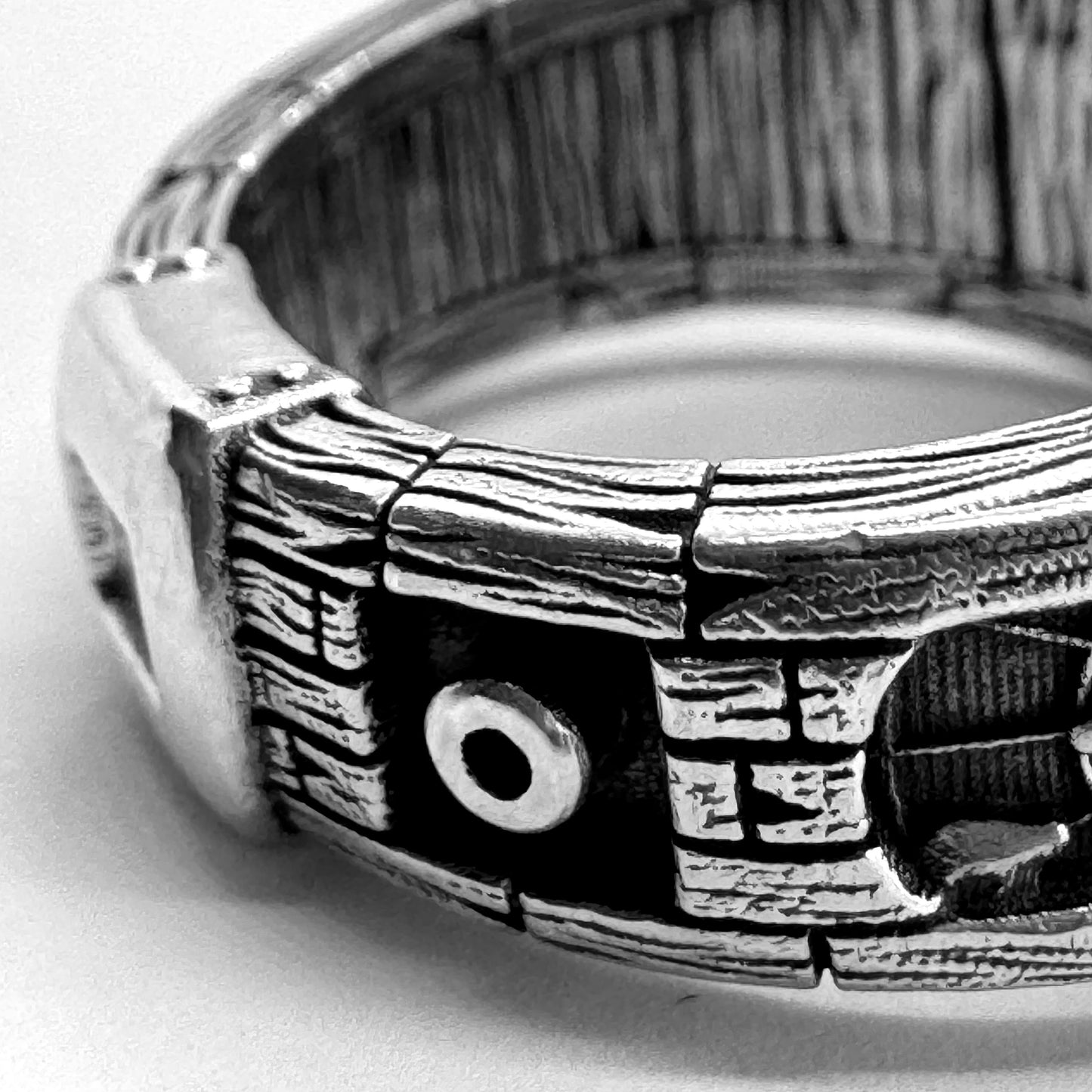 Navigator Ring